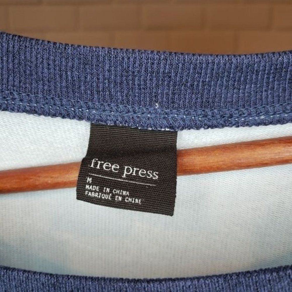 NWOT‎ Free Press Snowflake Top - Picture 4 of 7